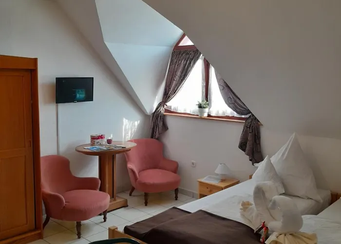 Béke Stúdió Hétvégi ház *